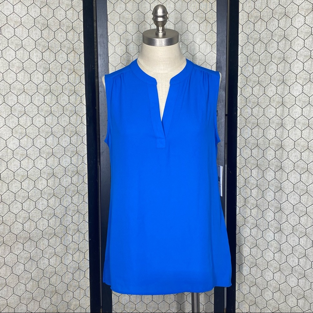 Chaus New York Athens Blue Sleeveless Top